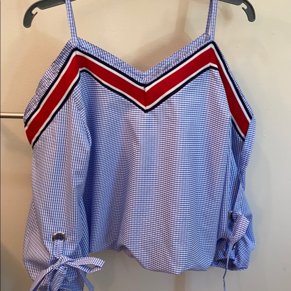 Blue and red cold shoulder top